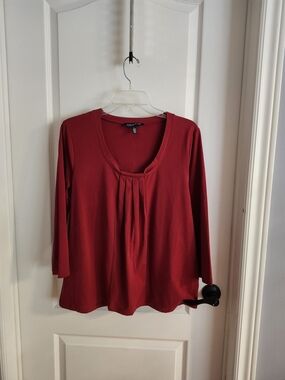 New Women's Red Pleated Scoop Neck Top